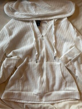 Dazy Ribbed Zip Hoodie in White